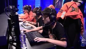 G2老板Carlos推特整活：决赛票价换一艘游艇，有没有人买？